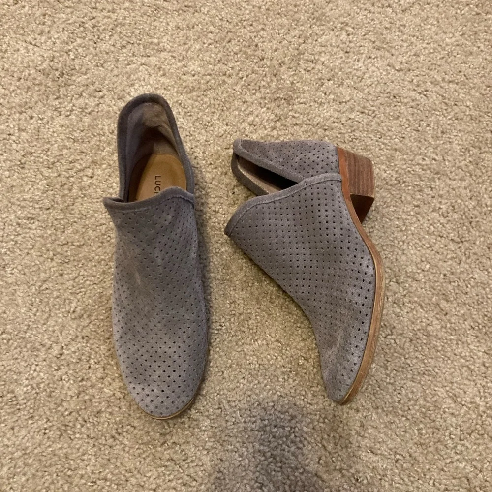 Lucky Brand Ankle Booties Size 7.5. - Picture 6 of 6